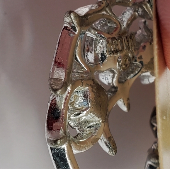 NOS VINTAGE SARAH COVENTRY COOL SURRENDER #7671 EARRINGS CLIP ON BOX JEWELRY NEW - Picture 12 of 12